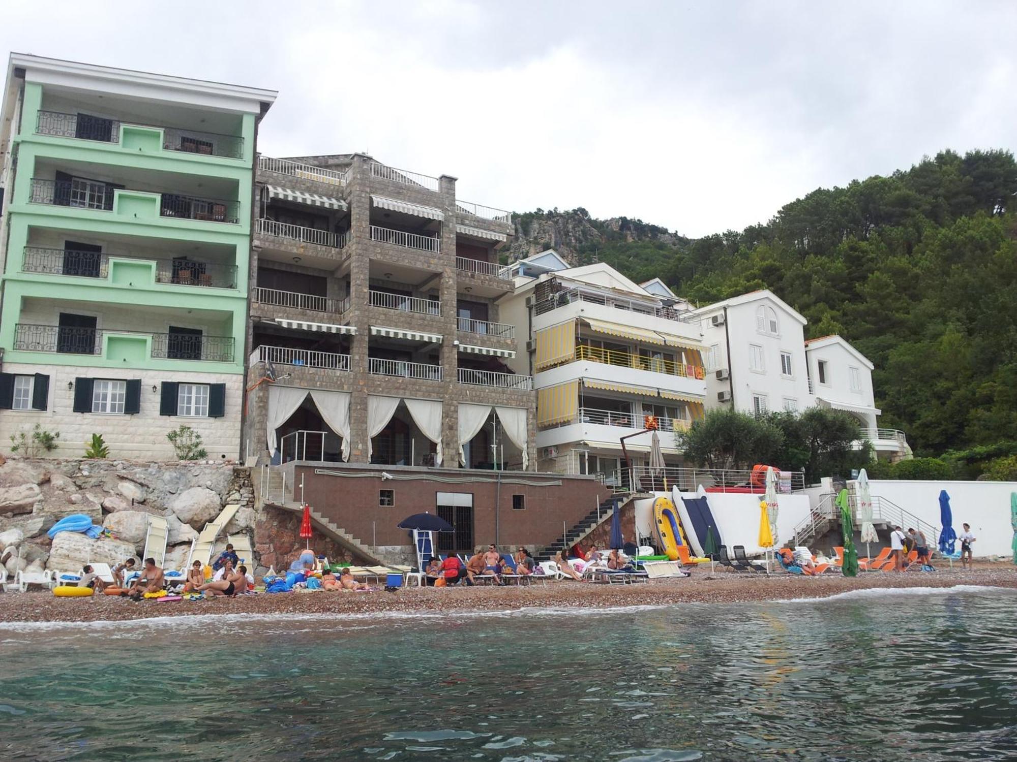 Apartments Lungo Mare Sveti Stefan Exterior foto